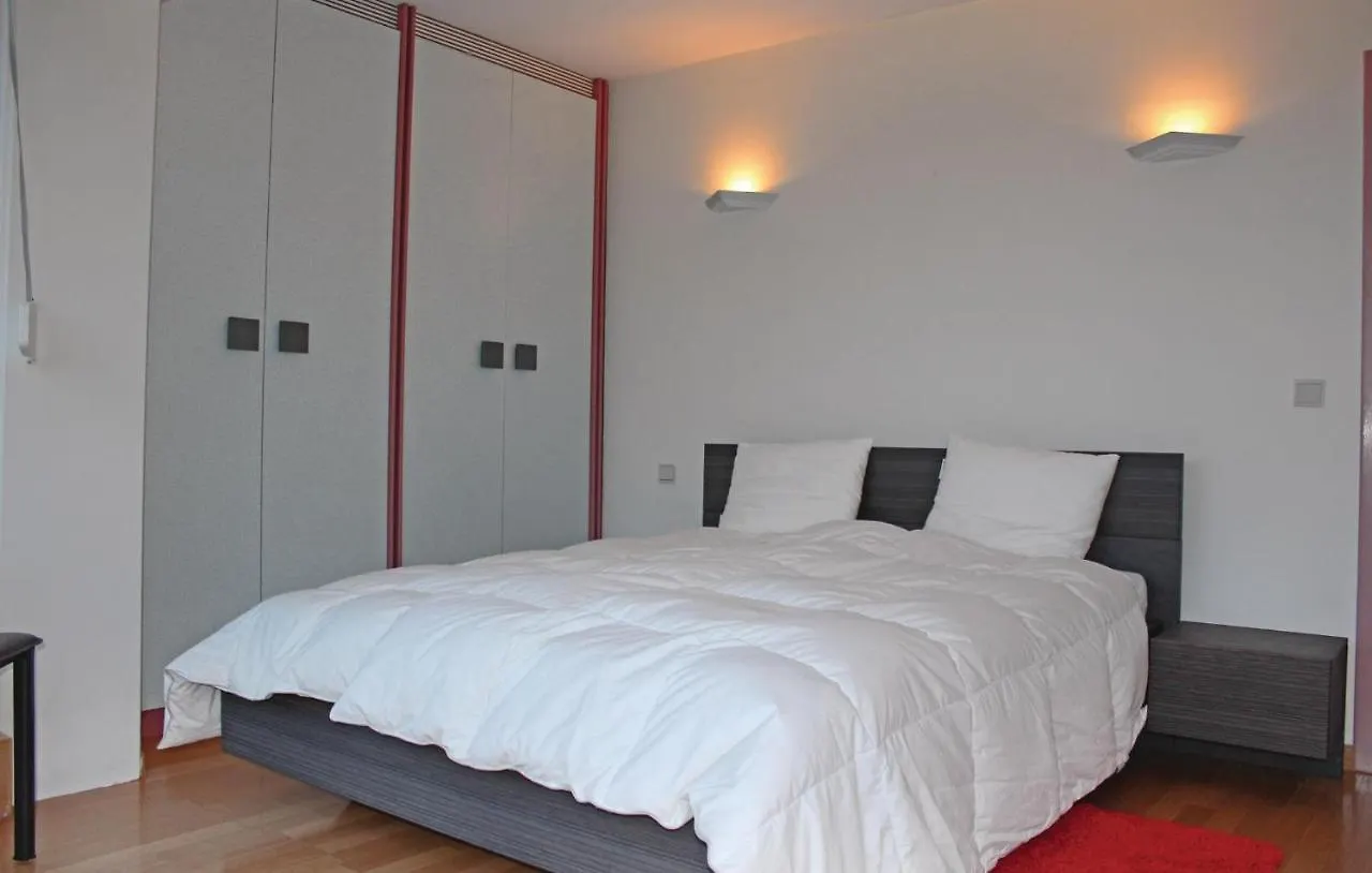 Res, Duunepanne Ref, 210 Ostend
