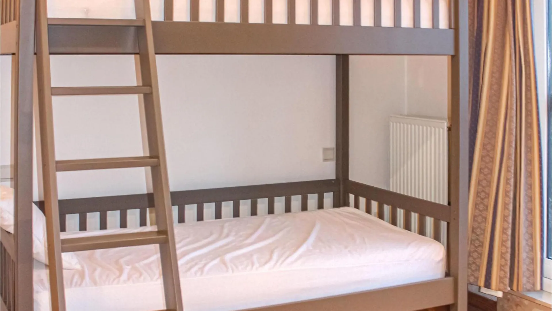 Res, Duunepanne Ref, 210 Ostend 0*,  Belgium